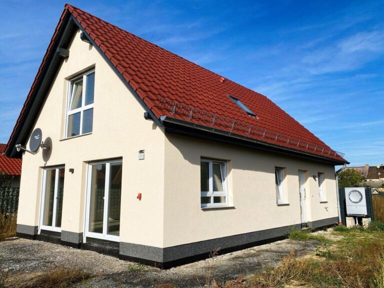 Wohnen im Grünen – Modernes Einfamilienhaus mit bis zu 1.800 m² Grundstück in Falkenberg/Elster