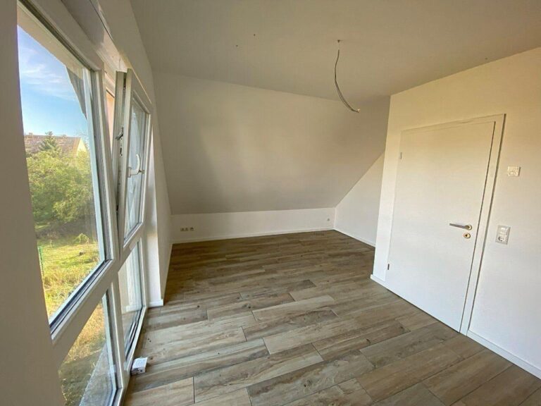 Wohnen im Grünen – Modernes Einfamilienhaus mit bis zu 1.800 m² Grundstück in Falkenberg/Elster
