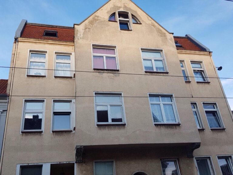 Mehrfamilienhaus mit Entwicklungspotenzial – 7 Wohneinheiten in Salbke
